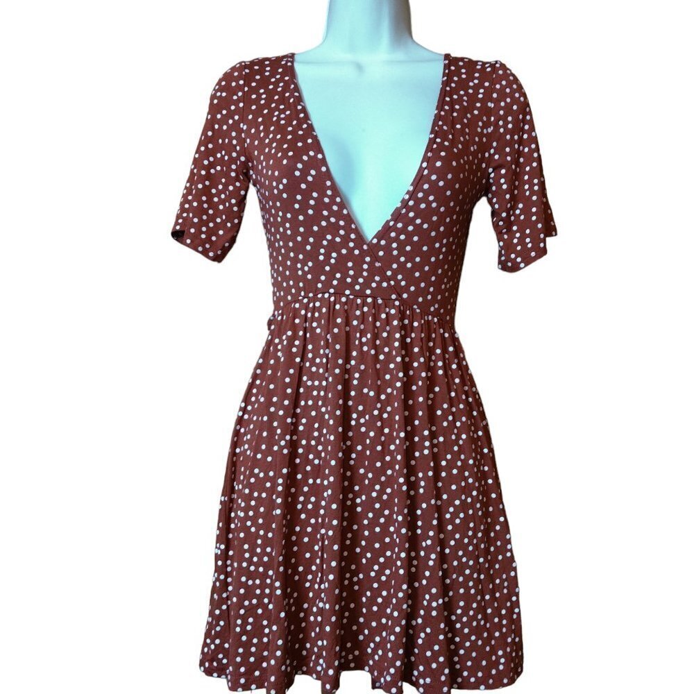 Pretty Little Thing Women's Size 2 Terracotta Polka Dot Short Sleeve Dress
